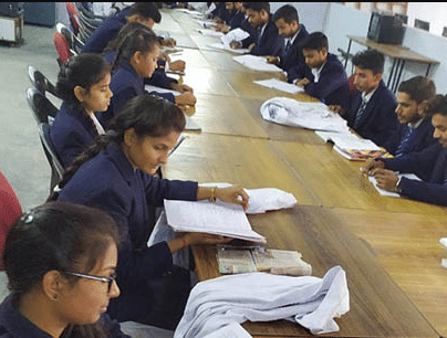 IEM College of Pharmacy Barabanki Library photo 1